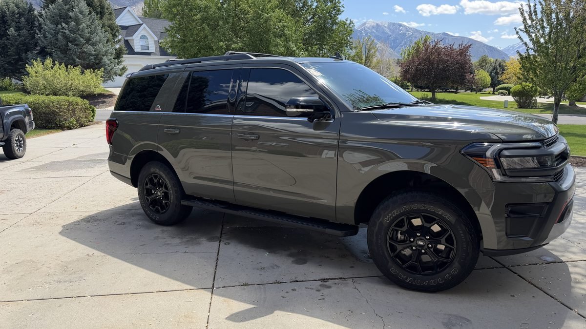 Ford Expedition after a mobile full detail in Lehi, Utah